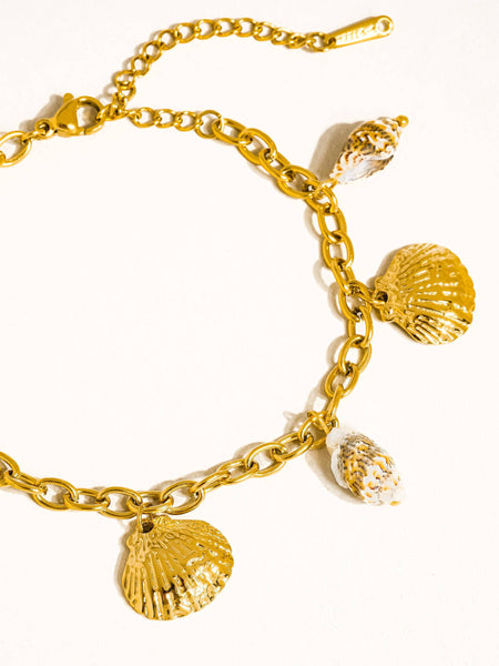 Ravello 18K Gold Non-Tarnish Seashell Charm Bracelet