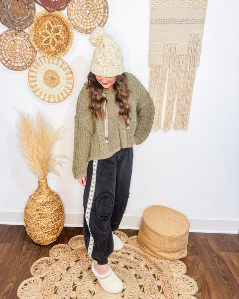 Winterwood Pullover Chenille Sweater (Olive)