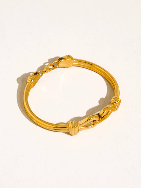 Deloise 18K Gold Non-Tarnish Knot Link Bracelet: Yellow Gold