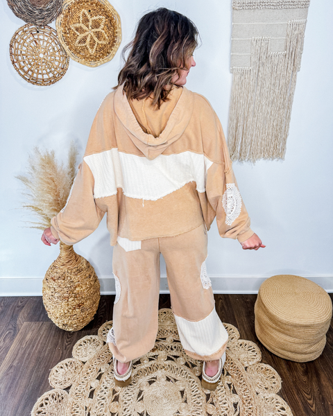 Chic + Crochet Sweatpants (Wheat)