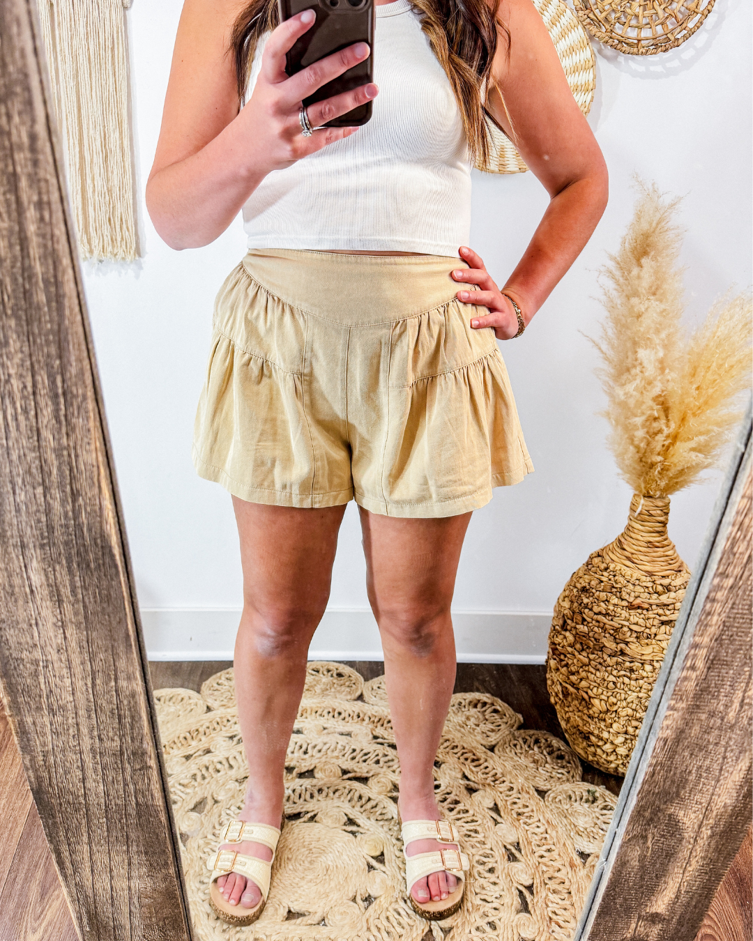 Nantucket Drift Flare Shorts (Washed Taupe)