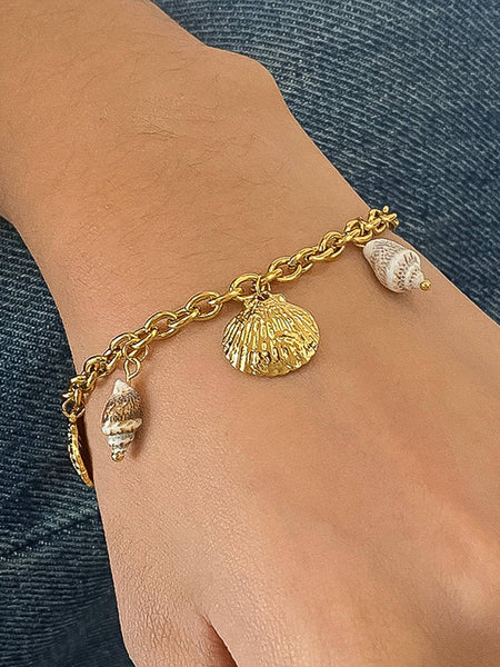 Ravello 18K Gold Non-Tarnish Seashell Charm Bracelet