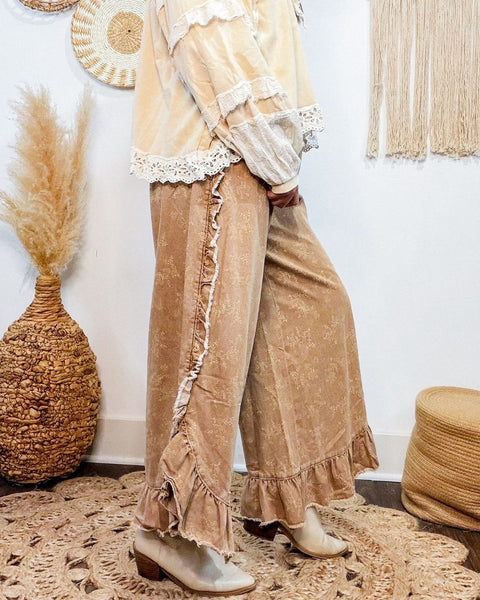 Floral Print Ruffle Hem Pants (Almond)