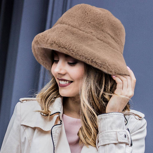 Faux Fur Bucket Hat (Tan)
